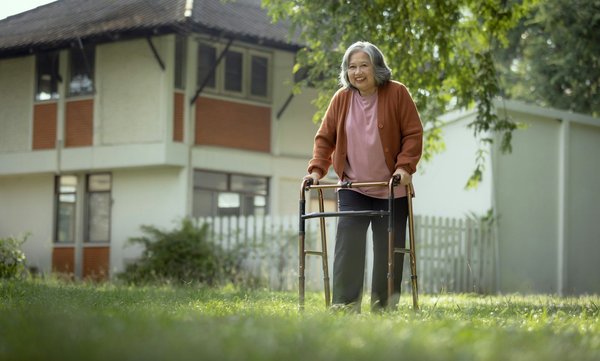 What are the key benefits of foam rolling for UK athletes?