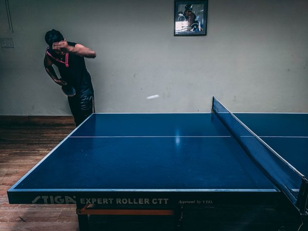 What are the best training techniques for improving reaction time in table tennis?